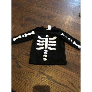 H&M baby black skeleton halloween shirt 4-6 month